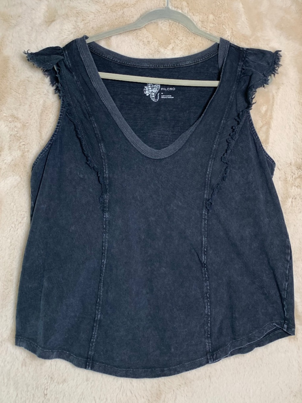 Pilcro Anthropologie dark grey ruffle frayed hem tee sz 1X